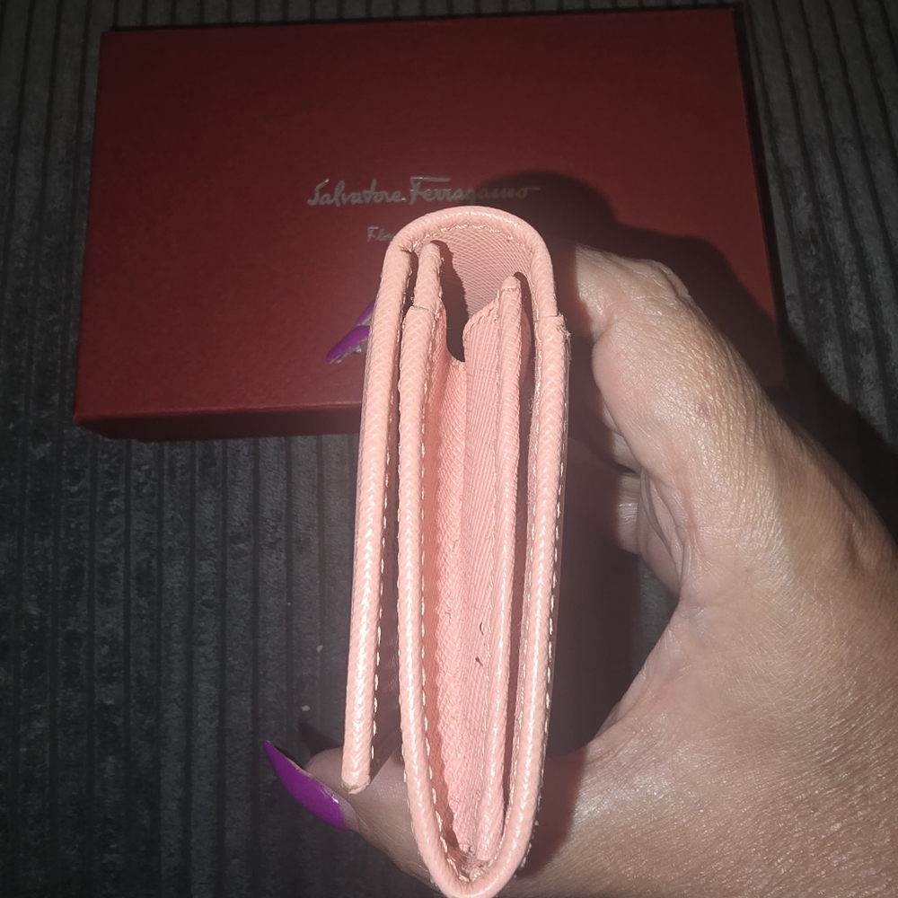 Salvatore Ferragamo Vara Bow long wallet Pink Box Included - Picture 5 of 10